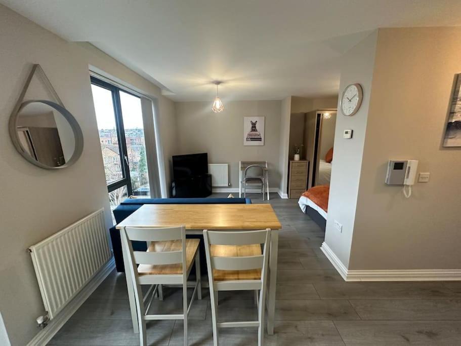 Cute Apartment Next To Colindale Station Edgware Екстер'єр фото